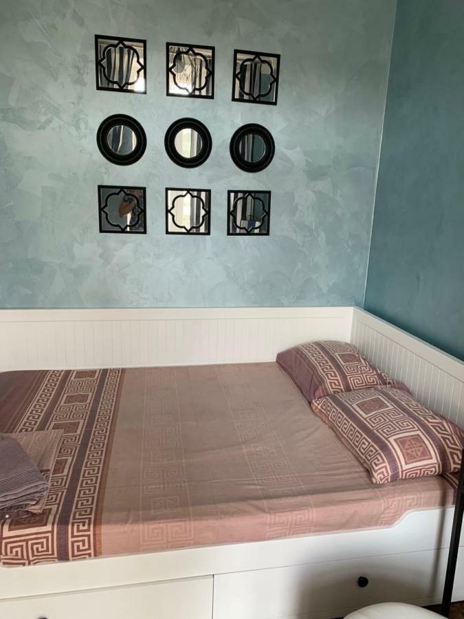 Квартира Титова 12 Dnipro Dış mekan fotoğraf